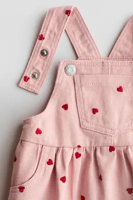 Ensemble 2 pièces robe salopette et top - Rose clair/cœurs