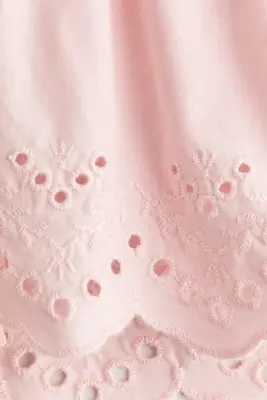 Short avec broderie anglaise - Rose clair
