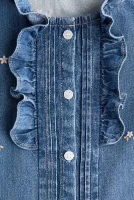 Blouse en denim avec détails brodés - Bleu denim/fleurs
