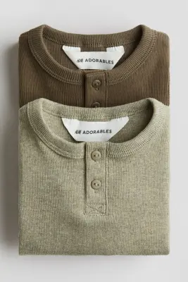 Lot de 2 T-shirts en coton avec col tunisien - Vert kaki/vert clair chiné