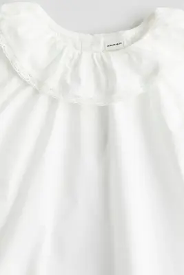 Blouse en coton avec col volanté - Blanc