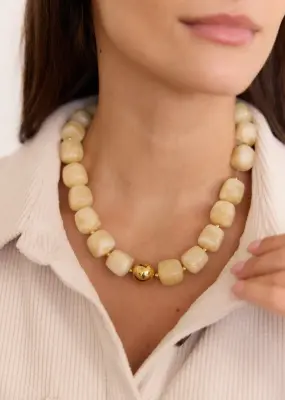 Collier Meera
