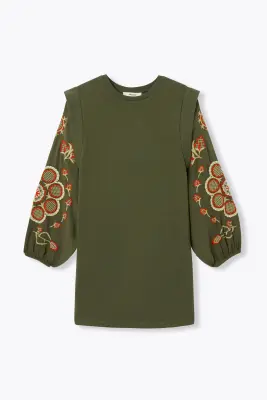 Robe sweat-shirt brodée