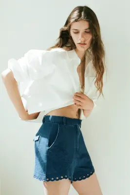 Short brodé en denim - Bleu denim foncé