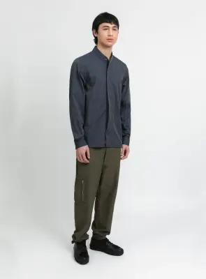 Trekking Pants in Olive Light Technical Fabric