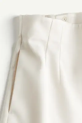 Mini short en twill brillant - Crème