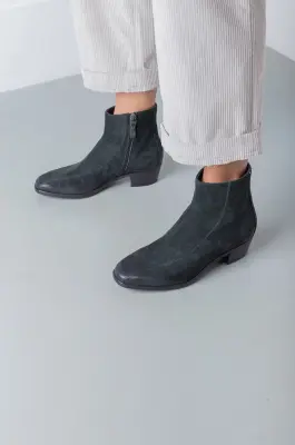 Pantanetti – Oiled Nero – Mesis