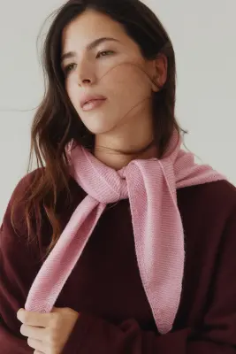 Foulard triangulaire au point mousse - Rose