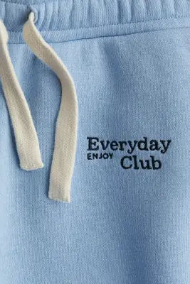 Pantalon jogger avec détails brodés - Bleu clair/Everyday Club