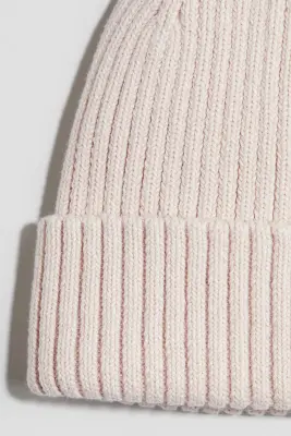 Bonnet en maille côtelée - Rose poudré