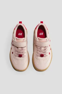 Sneakers - Rose clair/cœurs