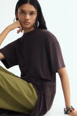 Top asymétrique avec détail torsadé - Marron foncé
