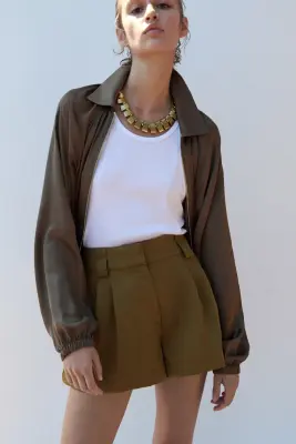 Short chic avec ceinture - Beige foncé