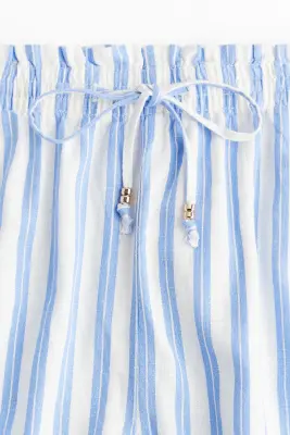 Short en lin mélangé avec cordon de serrage - Blanc/rayures bleues