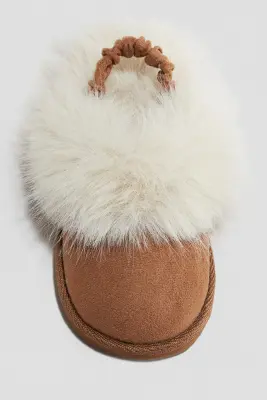 Chaussons avec doublure duveteuse - Marron clair