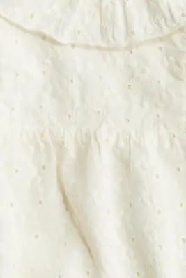 Barboteuse avec broderie anglaise - Crème
