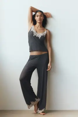 Pyjama en jersey avec dentelle - Gris foncé/crème