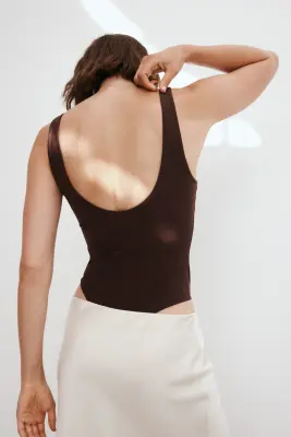 Body string avec dos décolleté - Marron foncé