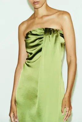 Robe bandeau en satin - Vert olive