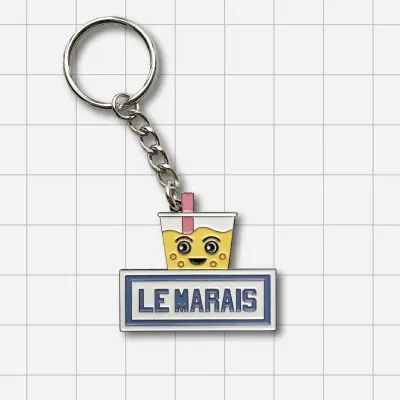 PORTE CLÉS ÉMAILLÉ - LE MARAIS