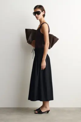 JUPE MIDI À TAILLE FRONCÉE - NOIR