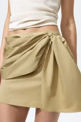 Jupe en twill avec détail à nouer - Beige