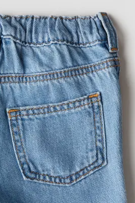 Jean avec détails brodés - Bleu denim/chiens