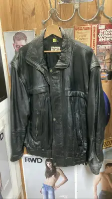 Veste en cuir Umberto Rosetti