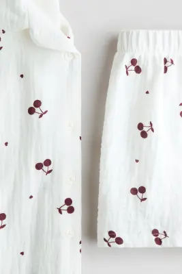 Pyjama en mousseline à motif - Blanc/cerises
