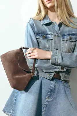 Sac crossbody en cuir velours - Marron foncé