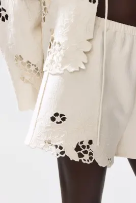 Short en coton avec broderie anglaise - Crème