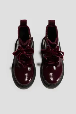 Boots à lacets avec semelle épaisse - Rouge foncé