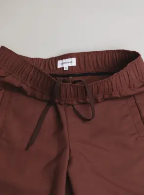 Shorts with Front Cuts in Brick Technical Ottoman