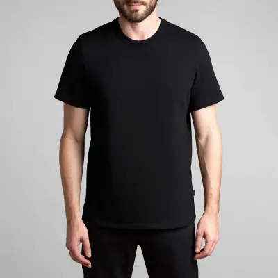 T-shirt noir Romain
