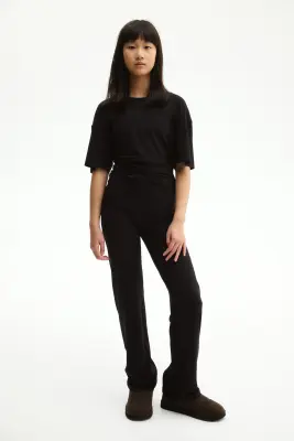 Legging de yoga évasé SoftMove™ - Noir