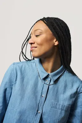 La chemise en jean