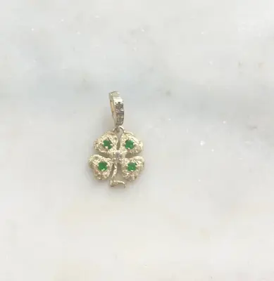 Nouveau ! ROOM SERVICE JEWELRY Charm Trèfle Diamants Et Diopsides