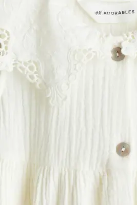 Robe en mousseline avec col - Crème