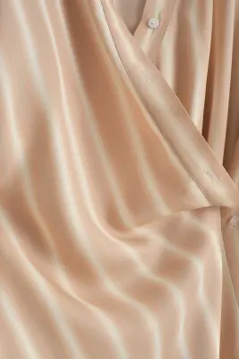 ROBE-CHEMISE MIDI PORTEFEUILLE - ROSE / RAYURES