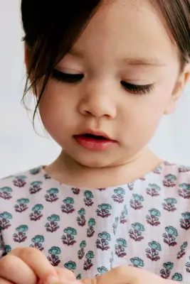 Robe en mousseline de coton - Violet clair/fleuri
