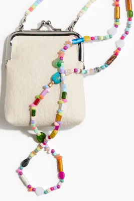 Sac crossbody avec bandoulière en perles fantaisie - Crème