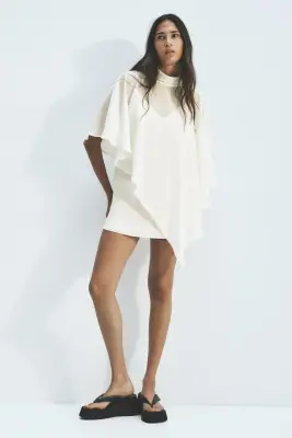 Robe avec cape superposée - Jaune clair
