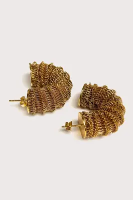 Boucles d’oreilles en maille dorée effet chenille