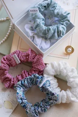 Zoe Scrunchie