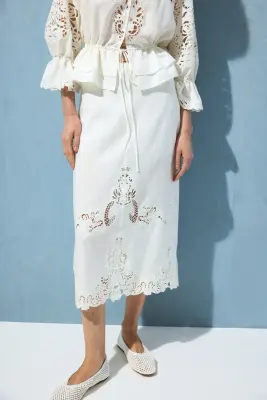 Jupe en lin mélangé avec broderie anglaise - Blanc
