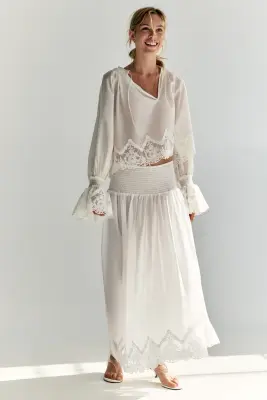 Jupe smockée avec dentelle - Blanc