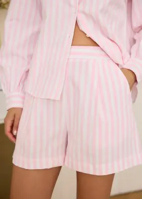 Short Carine