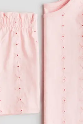 Ensemble 2 pièces avec broderie anglaise - Rose clair