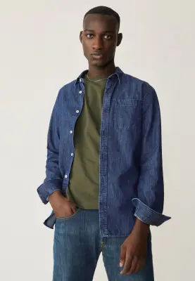 La chemise en jean