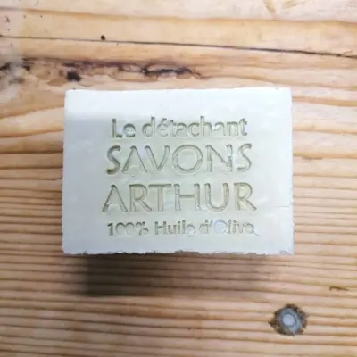 Savon détachant